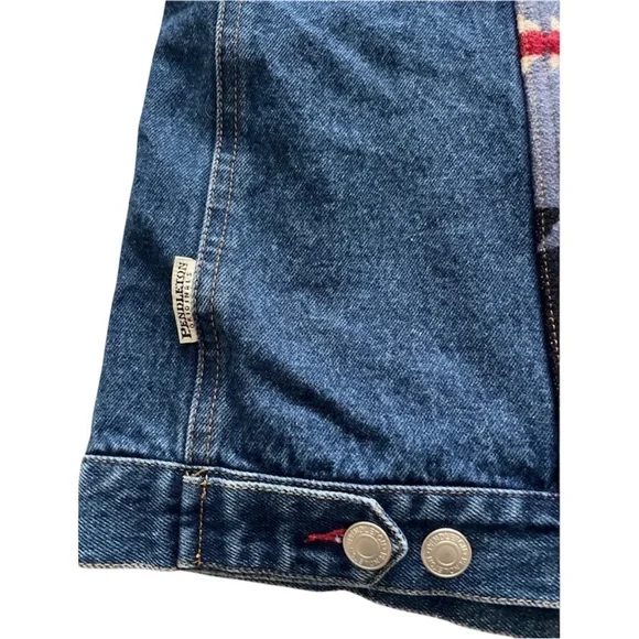 🔥 Vintage Pendleton Denim Vest with wool Aztec Design - Picture 6 of 7
